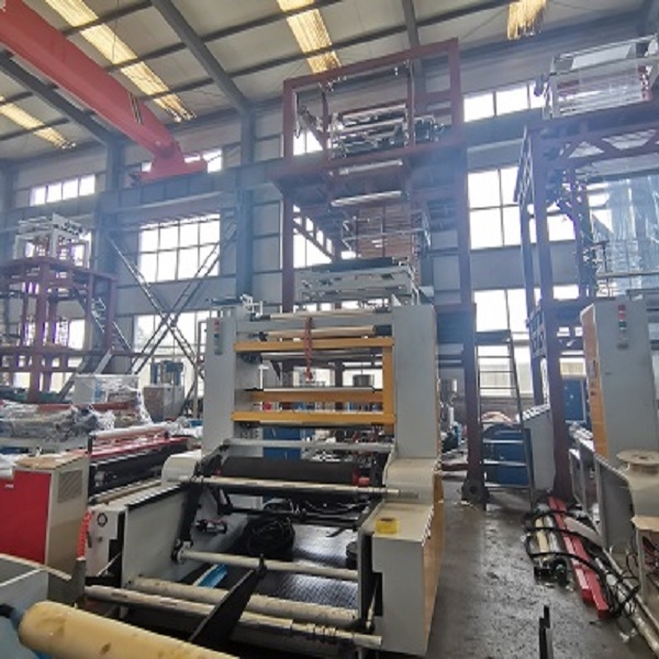 凱（kǎi）裏Two layer film blowing machine