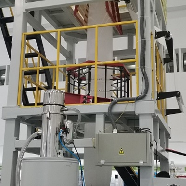 三層共擠吹膜機